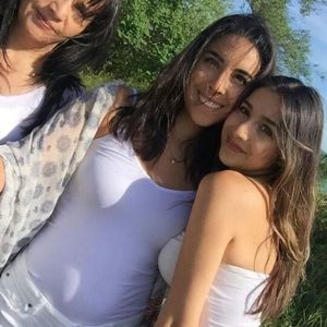 Meet your Posher, Rosa